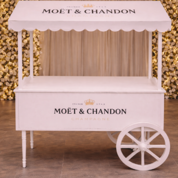 Moët car